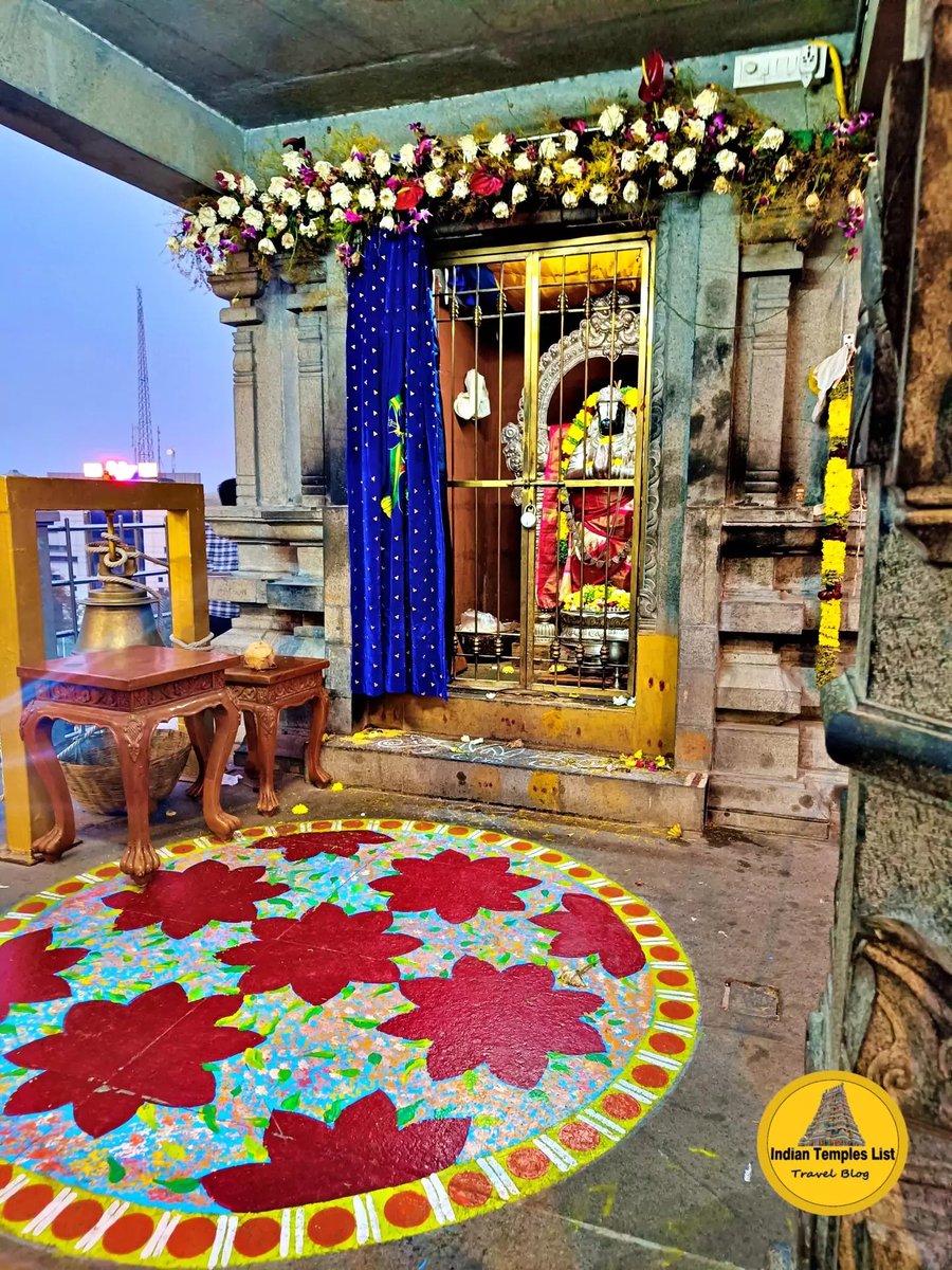 TTNSeva's tweet photo. 🛕 Temple: Sri Venkateshwara Swamy Temples (Mini Tirumala)
📍 Place: Road No 92, Jubilee Hills, Hyderabad.

🙏 Follow @TTNSeva for spiritual Telangana content.

The temple is under the management of Tirumala Tirupathi Devasthanams(TTD), Tirupathi.

#TTNSeva  #TTDJubileeHills https://t.co/Kq6e019iEz