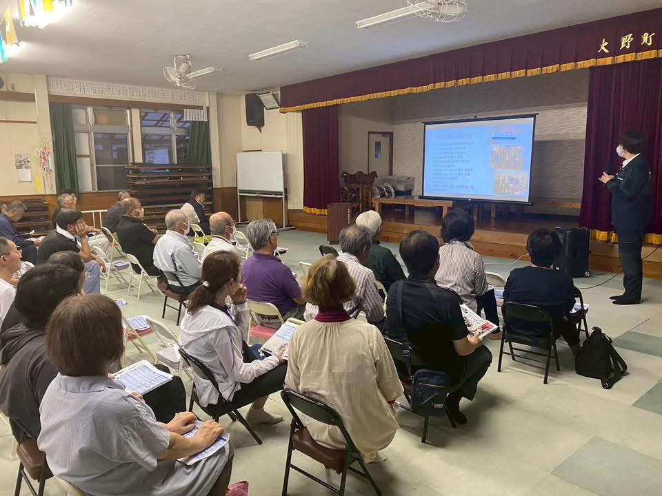 lisadon0224's tweet photo. #黒岩連協 主催で #うちだりさ県政報告会 開催。
祝子川水系の区長・公民館長さんにお集まりいただき、ご意見もたくさんいただきました。
やはり、道路や河川整備の進捗やスケジュールに関心が高かったです。
参加者より、またやって下さい…と言っていただきました。
他の地区でも計画中です。 https://t.co/ntIzJnxCO6