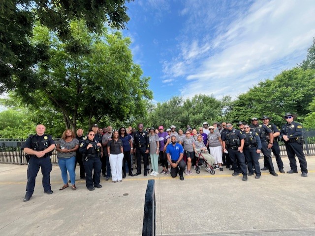 DallasPD's tweet photo. Hamilton Park takes back the trails!

On yesterday, the Hamilton Park community teamed up with City of Dallas departments (Dallas Police Department, Parks & Rec, DART, EMCR, and Councilmember Stewart's Office (D10)) to walk the neighborhood trails, promote safety, and strengthen community pride. Proud to see our community reclaiming and revitalizing these shared spaces!