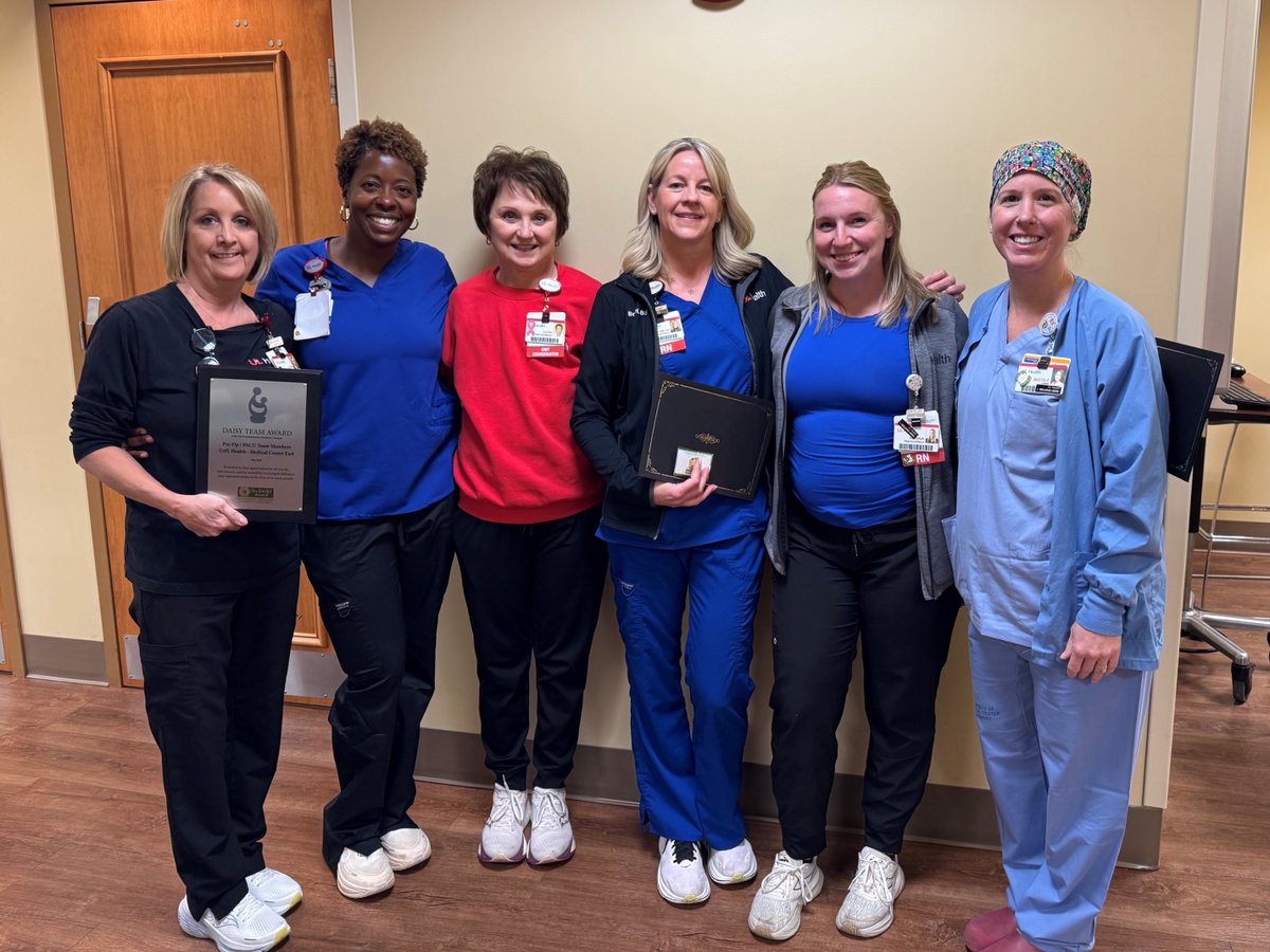 UofLHealth's tweet photo. 🌼 Congrats to Medical Center East @DAISY4Nurses Team Award winner from Preop/PACU! 🎉 #PowerofU https://t.co/ezBUtTJPgv