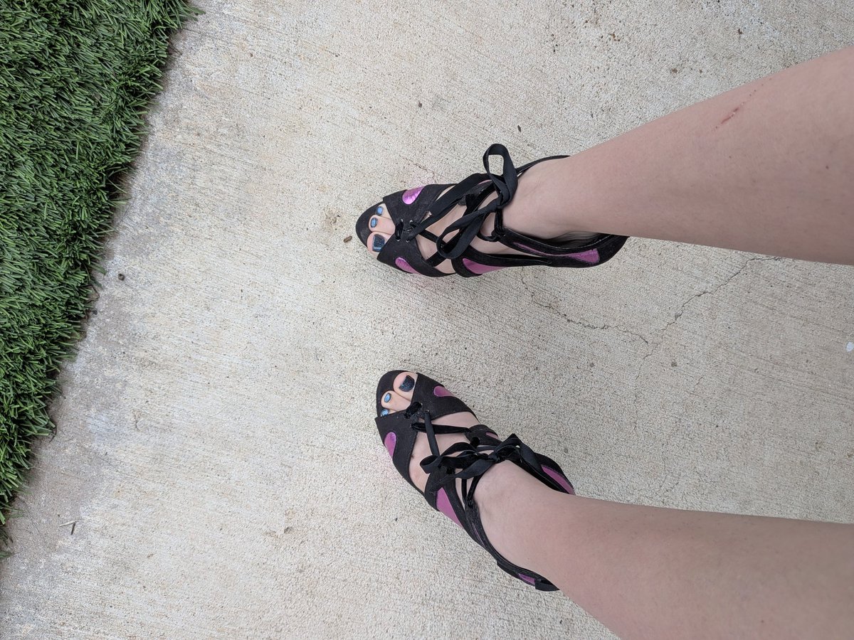 boopurgatory's tweet photo. I absolutely love these heels
#feetworshi̇p #feetfetısh #footfetısh #Sellingfeetcontent #sellingcontent https://t.co/rpnObFdTQF