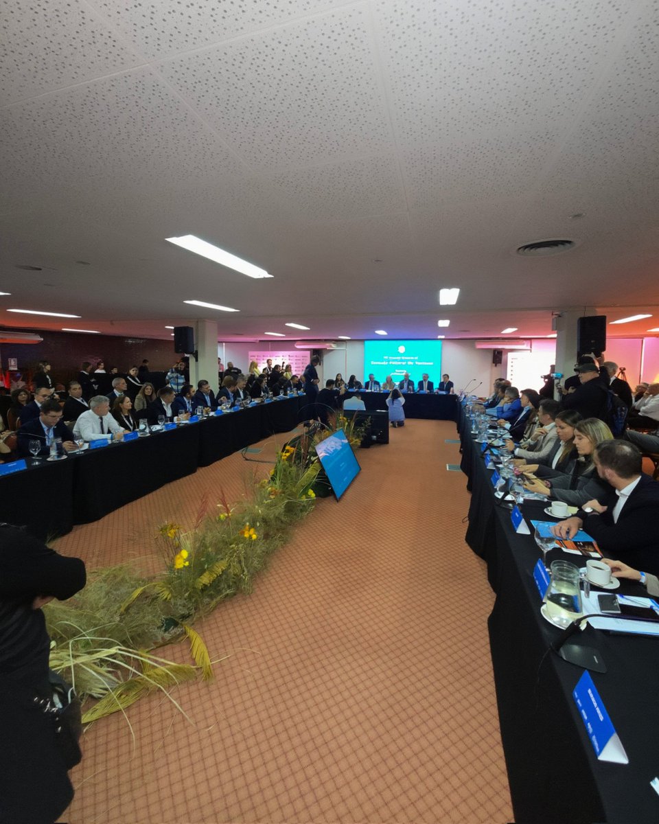 DarioCapitani's tweet photo. 📍Participamos de la 176° Asamblea del Consejo Federal de Turismo 🤝 junto a referentes de todo el país, en una jornada de trabajo donde se abordaron temas vinculados a conectividad, infraestructura y fortalecimiento de destinos. ✨ Estos espacios permiten seguir construyendo una agenda común para potenciar el turismo y continuar posicionando a Córdoba dentro de los principales destinos turísticos nacionales. 🌎 #CórdobaTurismo