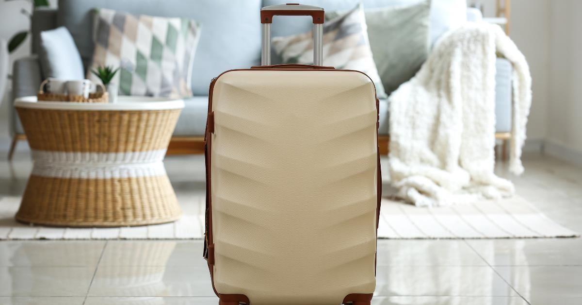 keepitupus's tweet photo. 💡 A deep clean before extended travel protects more than appearances.

Dust, moisture, and residue attract pests and damage finishes during vacancy.

Return to a home that feels exactly as it should. Read more here.
https://t.co/7InsYYUqU7 
#ResidentialCleaning https://t.co/URarU6s7Fe