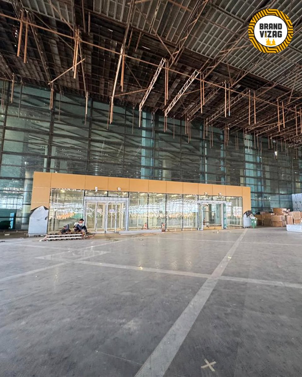 cbdhage's tweet photo. Bhogapuram Alluri Sitarama Raju International Airport, Current Progress. 
PC-brandvizag
1/2