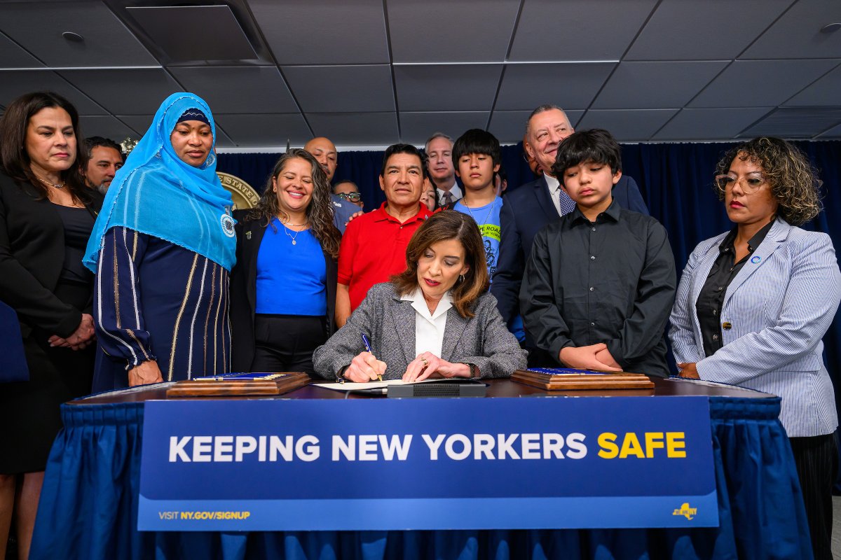 Governor Kathy Hochul tweet media