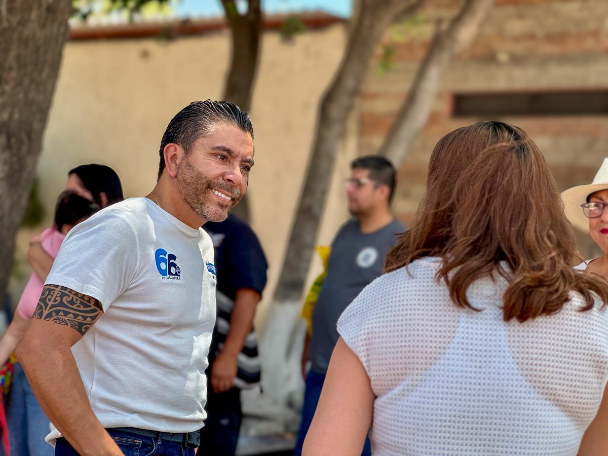 RobertSosaP's tweet photo. Después de una semana intensa en la @Mx_Diputados regresamos a recorrer nuestro #4toDistritoFederal, acercándonos con las y los vecinos para seguir haciendo equipo. #HaciendoQueLasCosasSucedan https://t.co/NQWvDJOF8E