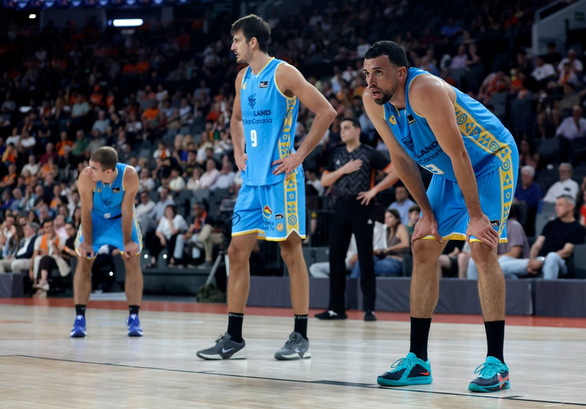 ACBCOM's tweet photo. ➡️  Dreamland @GranCanariaCB certifica matemáticamente su plaza de descenso en #LigaEndesa 

¡Mucho ánimo, familia canaria! 💛 https://t.co/Xj0KPXC5Bc