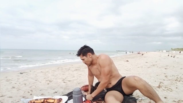Wing1290's tweet photo. Playa para el calor 🔥 https://t.co/YBv515bOff