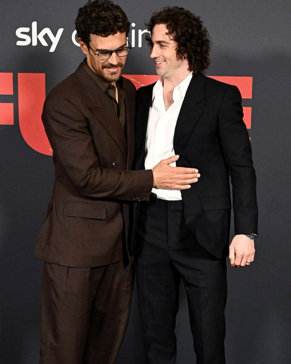 DiamondFilmsArg's tweet photo. ¿Te vas a perder a esta dupla? 👀
Aaron Taylor-Johnson y Theo James en ZONA DE RIESGO solo en cines 💥🤩 https://t.co/k97cBzN0ww