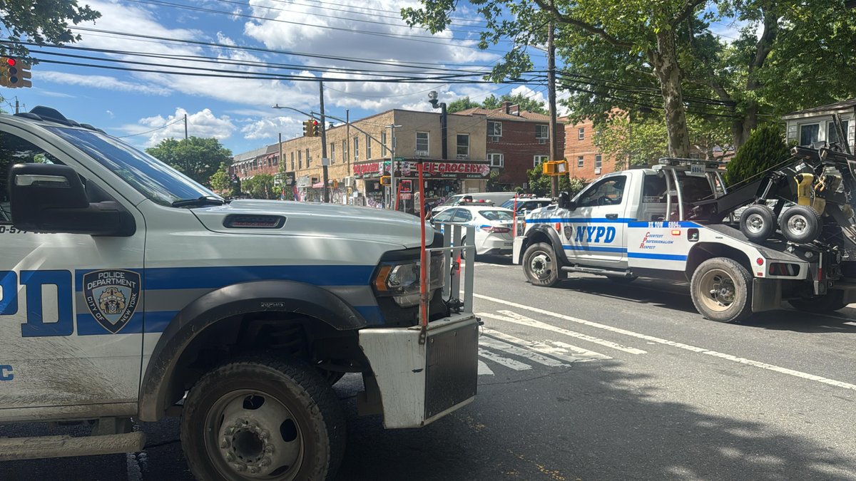 NYPD43Pct's tweet photo. Successful tow operation this week by the 43rd Q-Team and Traffic Enforcement. Multiple illegally parked vehicles were towed and summonses were issued. Great work by all involved. https://t.co/YQHBg09OY8