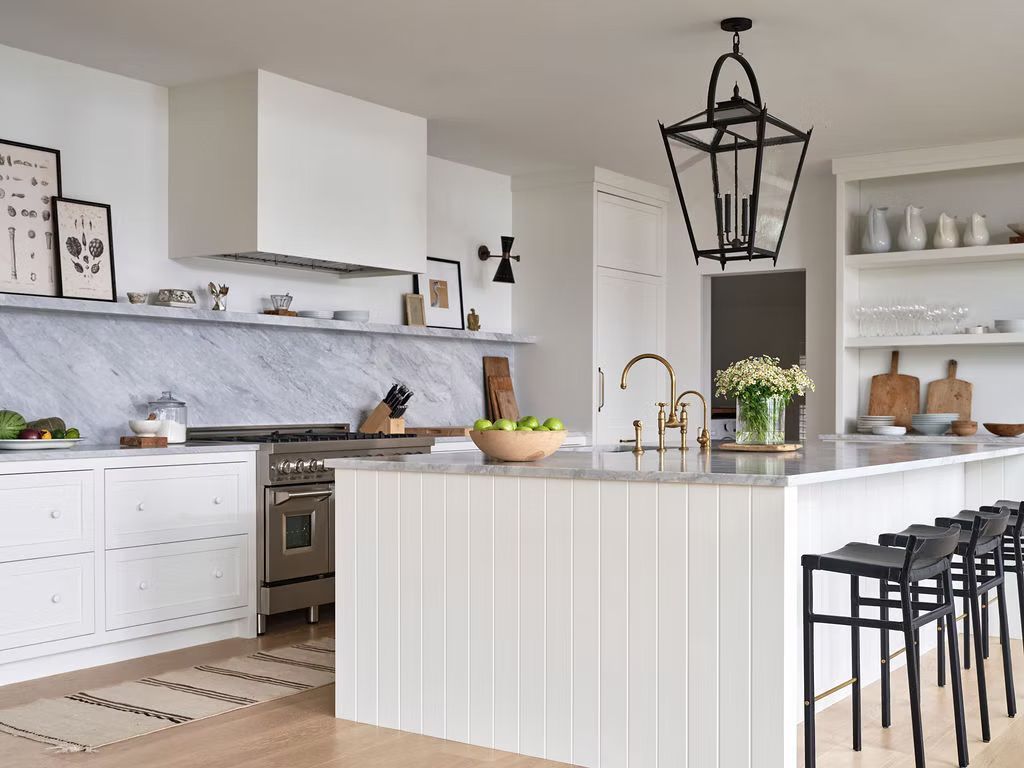 OneKindesign's tweet photo. Inside a beautifully transformed Cape Cod riverfront home on Bass River 
https://t.co/pIi3wo4Vi5 https://t.co/6DFy5fzv4G