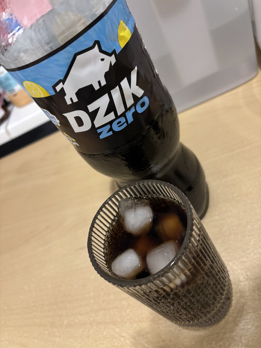 Łukasz☕ tweet media