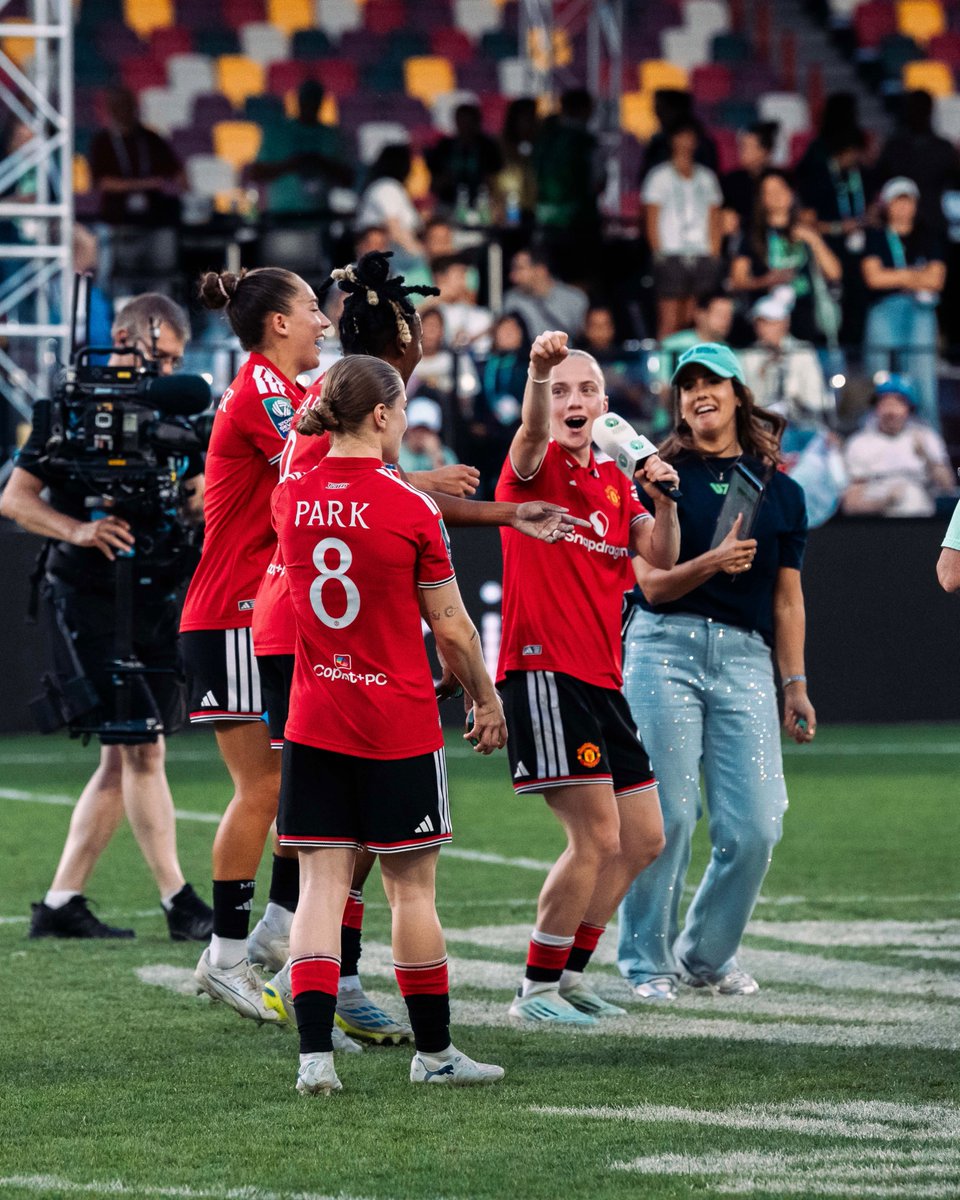 ManUtdWomen's tweet photo. Bringing the energy 😄🔋 https://t.co/jDOAsbz1bB
