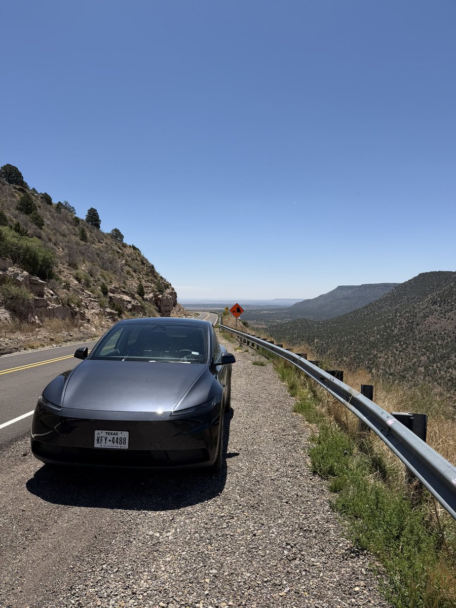 InnovatingCoin's tweet photo. @niccruzpatane I roadtripped this car from Dallas to Colorado. It was comfortable and super efficient. Highly recommend for those looking for more affordable option. Great car, especially paired with FSD! https://t.co/txlYjQ5Nti