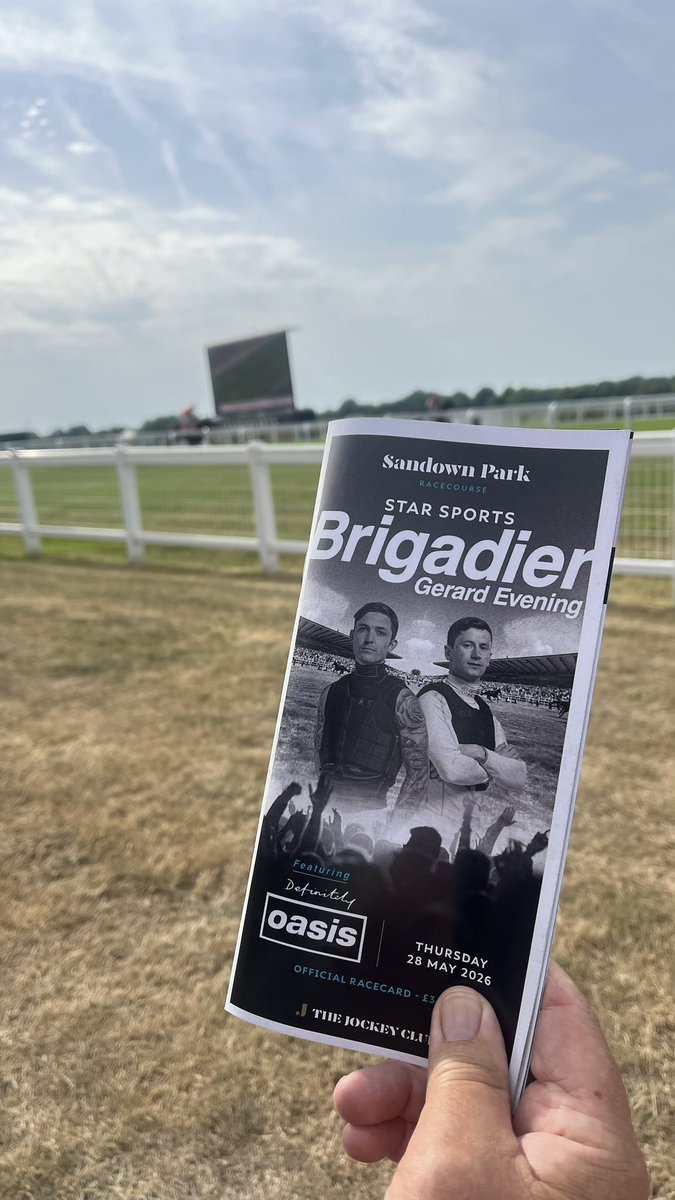 dogdaydi's tweet photo. @BenStarSports @Sandownpark @StarSports_Bet I was there too! It was a lovely meeting even though I didn’t manage a winner 🏇 https://t.co/2kR3YoFn9D