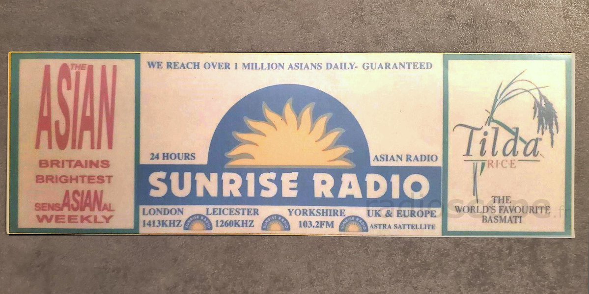 radio_scope's tweet photo. #CollectorduVendredi 🇬🇧
Pour une semaine où le soleil s'est imposé, il fallait un autocollant tout aussi ensoleillé☀️
Direction le Royaume-Uni avec @SunriseRadioUK, radio musicale indienne parmi les pionnières dans son domaine, que l'on pouvait recevoir dans le passé en OM. https://t.co/9TMoTJ7CPU