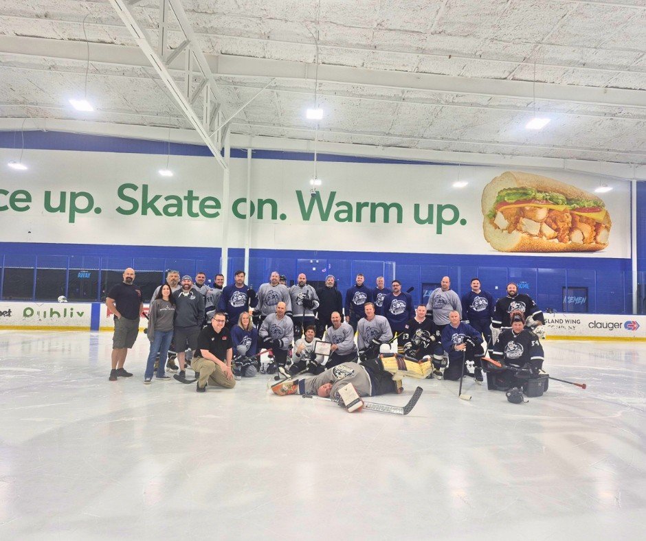 YourTurnToStand's tweet photo. Congratulations to the Jacksonville Warriors Veteran Hockey Club on becoming a Veteran Safe Place. Their team is now prepared to recognize the signs of a Veteran in crisis and connect them to support.

Thank you for standing with your teammates and your community. 🏒🇺🇸 https://t.co/8nxTI0hrnW
