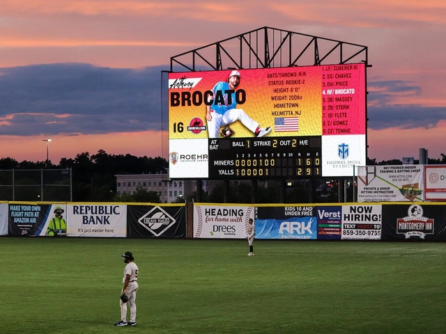 WatchfireSigns's tweet photo. Don’t just swing for the fences — knock it out of the park with baseball and softball scoreboards from Watchfire. From larger-than-life videoboards to must-have pitch counters, we’ve got everything you need to shine like a true all-star.

Learn more: https://t.co/bIesdJ8xqB https://t.co/qL26IdwIUC