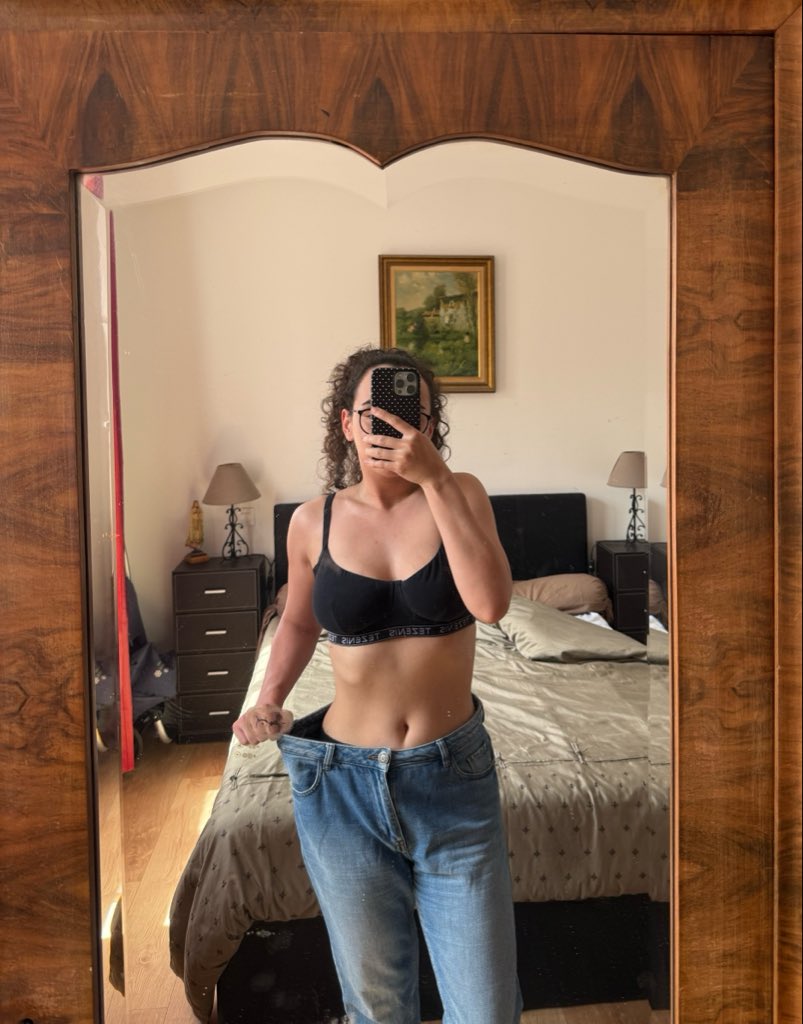 naya⁷ tweet media