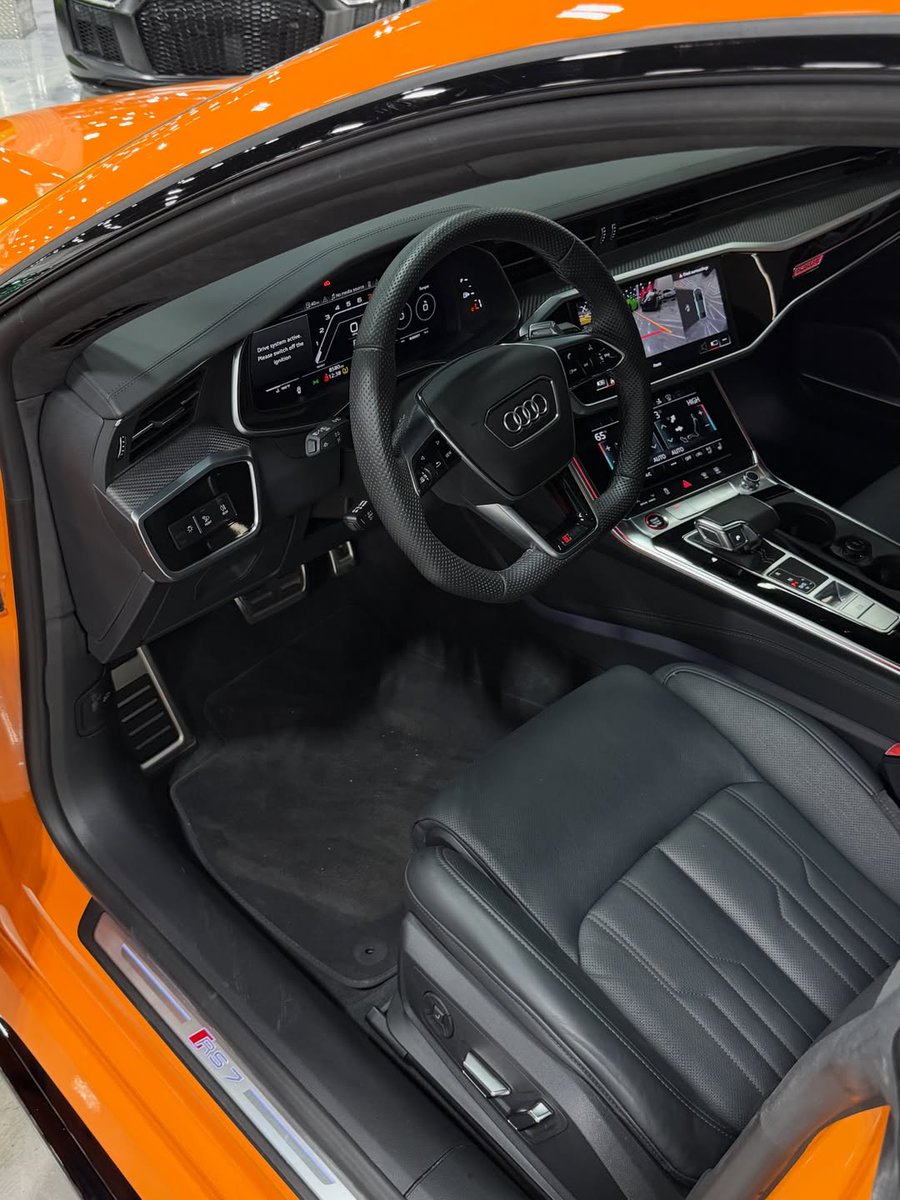 CarsUniquee's tweet photo. AUDI RS Q8 https://t.co/MjdjkrxP7f