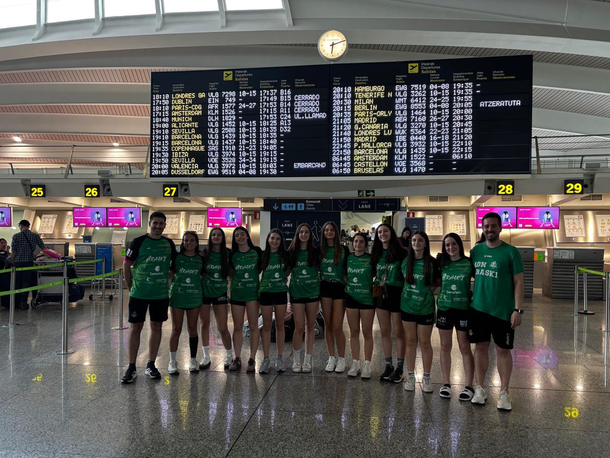 Araski's tweet photo. 𝙍𝙤𝙖𝙙 𝙩𝙤 𝘾𝙖𝙢𝙥𝙚𝙤𝙣𝙖𝙩𝙤 𝙀𝙨𝙥𝙖𝙣̃𝙖 𝙄𝙣𝙛𝙖𝙣𝙩𝙞𝙡 ✈️🧳💭

#EsUnSentimiento #SentimenduBatDa https://t.co/bSv1lfy9qL