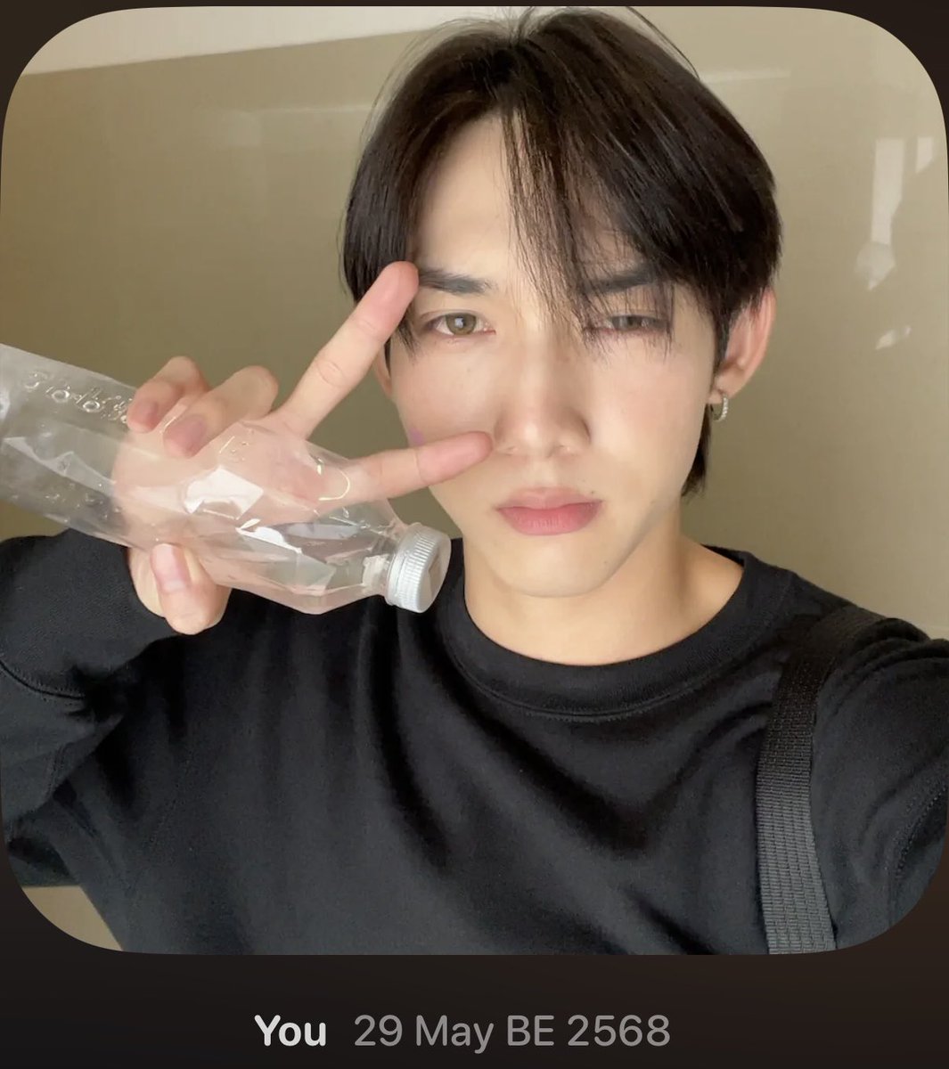 jechin17's tweet photo. 1 ปีแล้วหรืออออ 🧐 @tostnw https://t.co/Patj29X4Tq