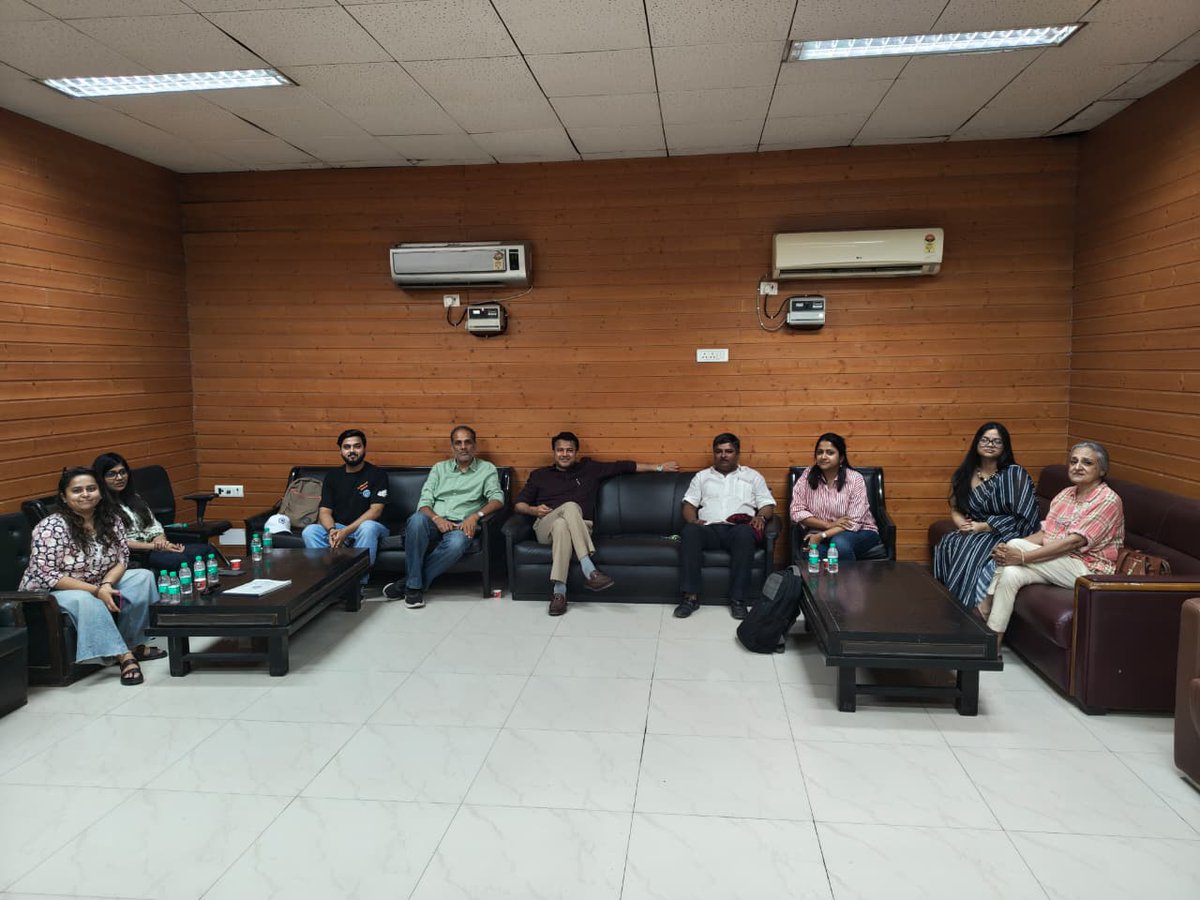 IIMCAA's tweet photo. Delhi - Central Committee Meeting | 24 May 2026 #IIMC #IIMCAA #Connections https://t.co/gfNrce3z1g