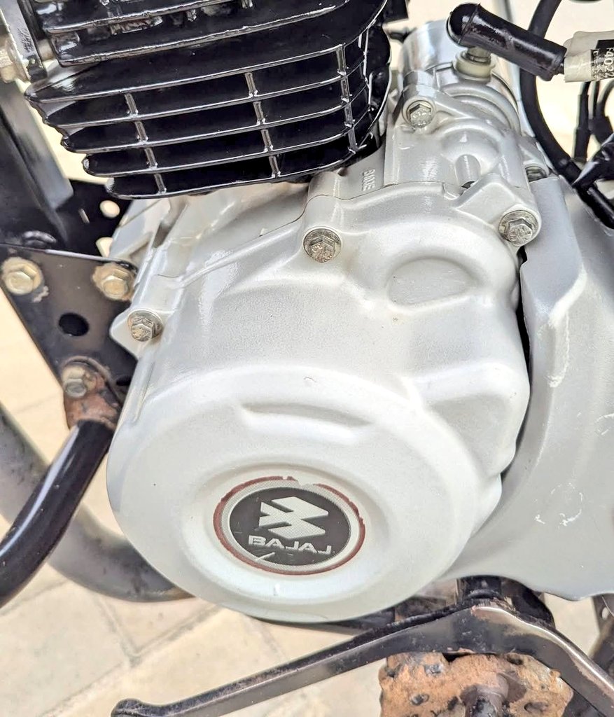 Eng_Matarra's tweet photo. #Tshs 2,000,000/=

BOXER HD KALI SANA 🔥🔥🔥

REG" #EXC
▪️Cc. 125
▪️Gear 5
▪️Starter jino moja
▪️Engine haijaguswa
▪️Full Documents ✅️

#BEI - 2M

IPO DAR (Mikoani Tunasafirisha)

CALL/WHATSAPP-0719542184 https://t.co/Vxf1GFJdu8