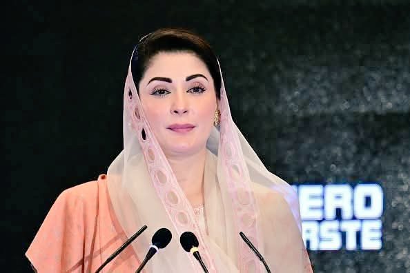 مہر ذادی 💕 tweet media