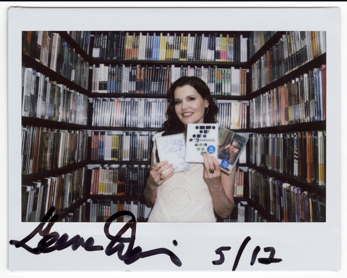 wsptlight's tweet photo. Geena Davis visited the Criterion Closet 📀 https://t.co/9Rxwxsye4C