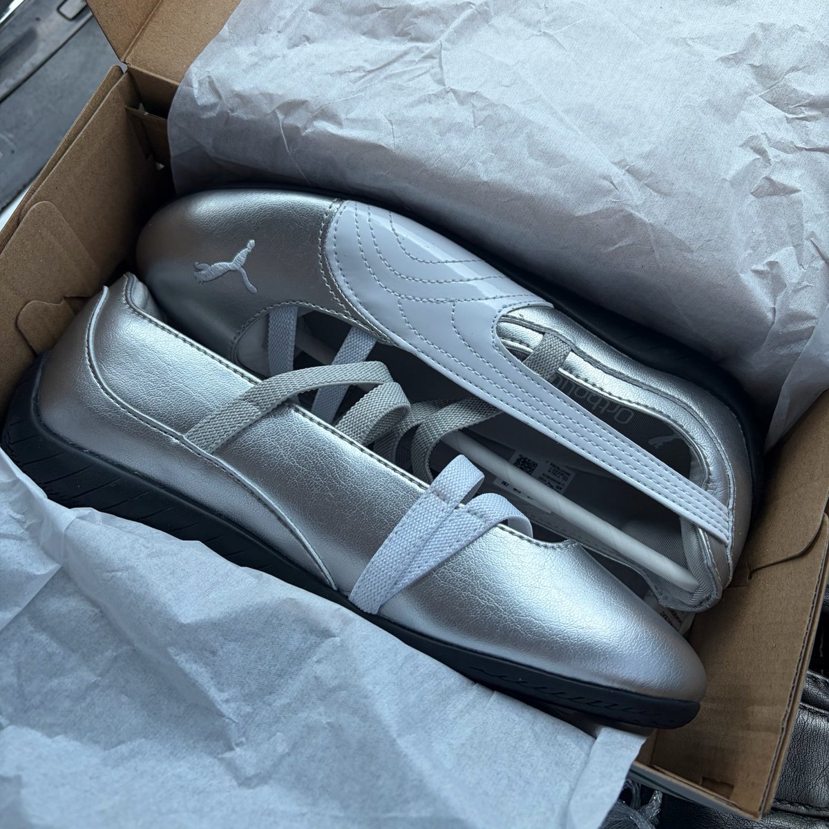 stargirletc's tweet photo. NEW SHOES AAAA 🤍🤍 https://t.co/9a8HoGZ9cl