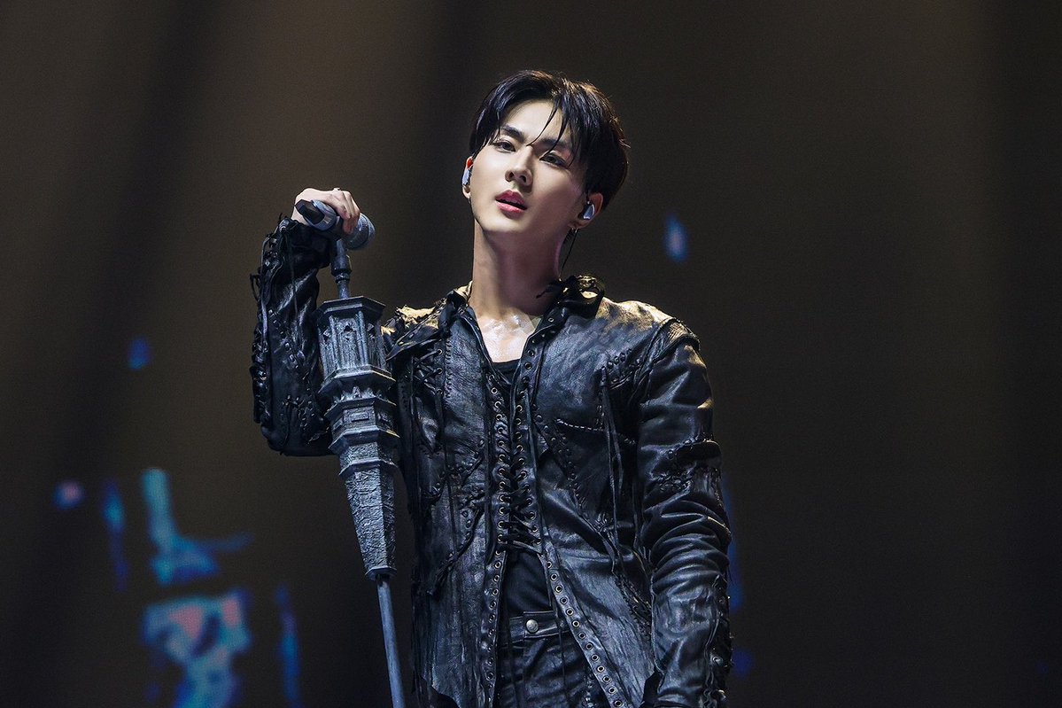 woniemilktea's tweet photo. I'll always support ENHYPEN wholeheartedly. They will always be my one and only to stan and I will follow Jungwon no matter what he decides, but since he says he hasn't wanted to go solo, then I will always support them as a team until they decide to retire. 

It isn't a hard decision for me since Jungwon is my ultimate bias and he is who i consider my soul mate idol. I will support him, his team, his goals without regret. I feel even more after all the interviews, listening to their words, seeing how it all unfolded, that this is where I am meant to be 🤍