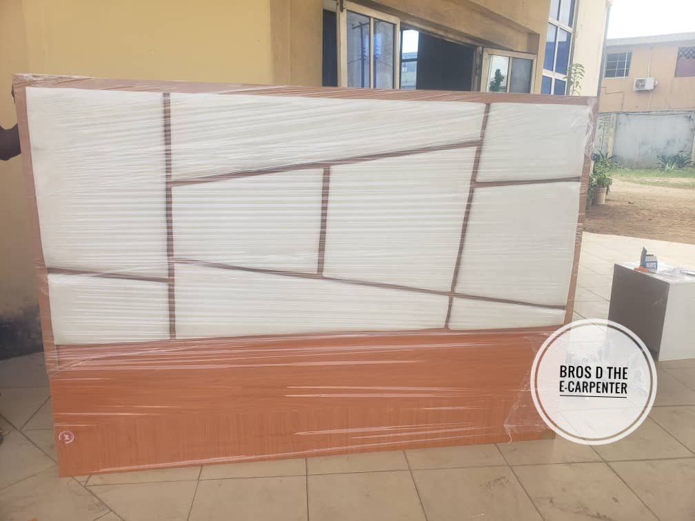 BrosDeCarpenter's tweet photo. New design we made for Theresa's Residence. 

We delivered this piece of furniture to Osborne, Ikoyi - Lagos. 

We poured our hearts into it. 

DM to place an order 

+2348051537995 https://t.co/S6e18f1CQS