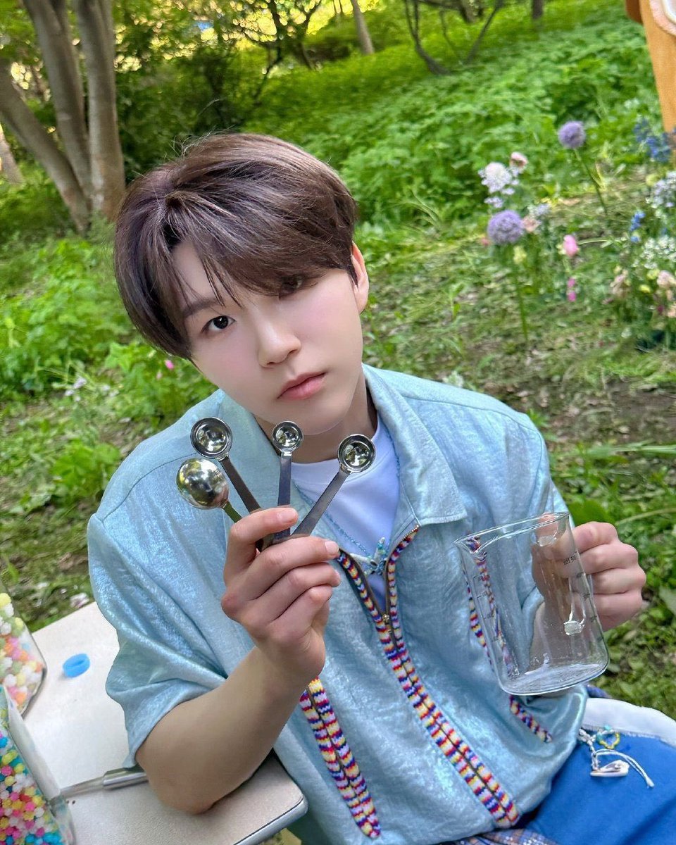 king_kins's tweet photo. 🥲終於開始明點解會咁沉
因為佢同樹都幾似樣😞😞
真係唔係我嘅就唔係我嘅😞 https://t.co/hAkn3g1xYJ