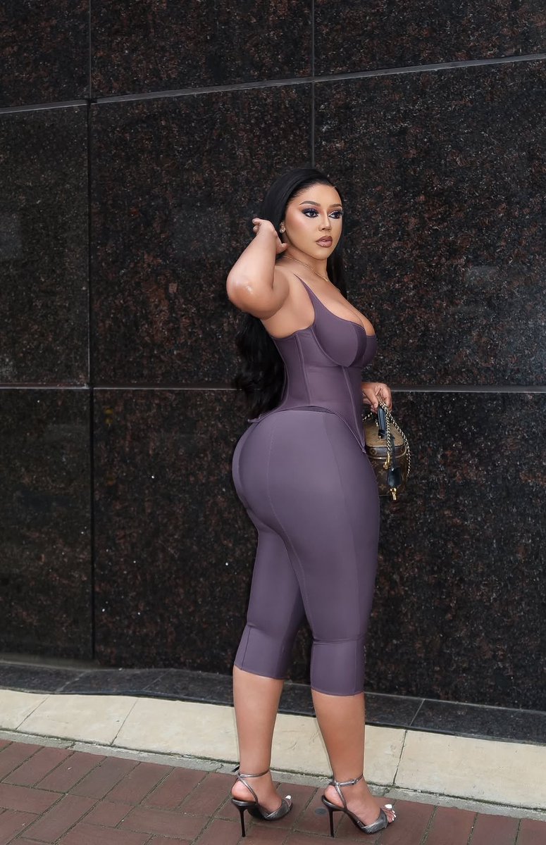 𝐂𝐡𝐢𝐬𝐨𝐦 tweet media