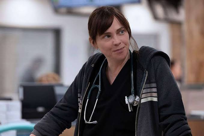 Fiona Dourif Updates tweet media