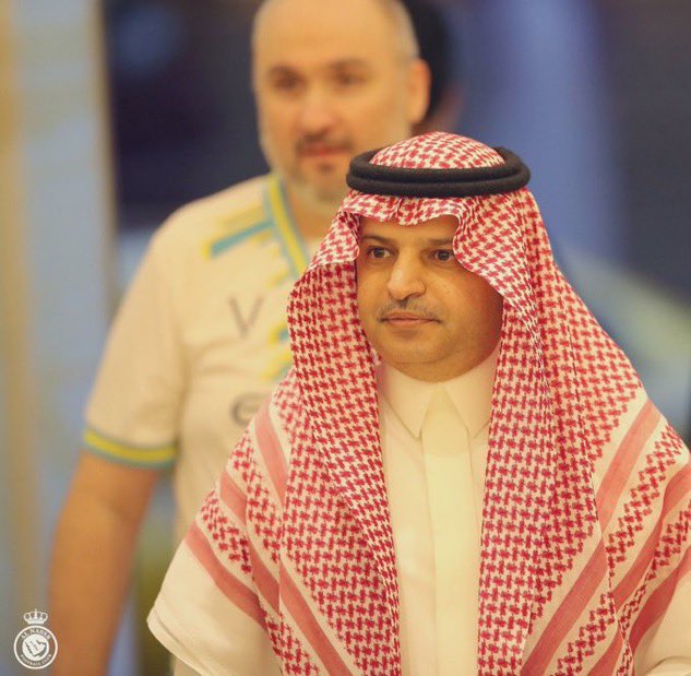 الكنق الاصفر tweet media