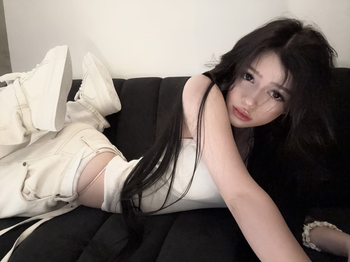 win4lynn's tweet photo. @buttercupcos2 raw milk and meat https://t.co/iPYnLvlnX2