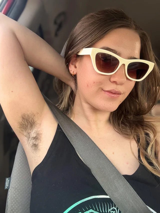 Sweaty Bushy tweet media