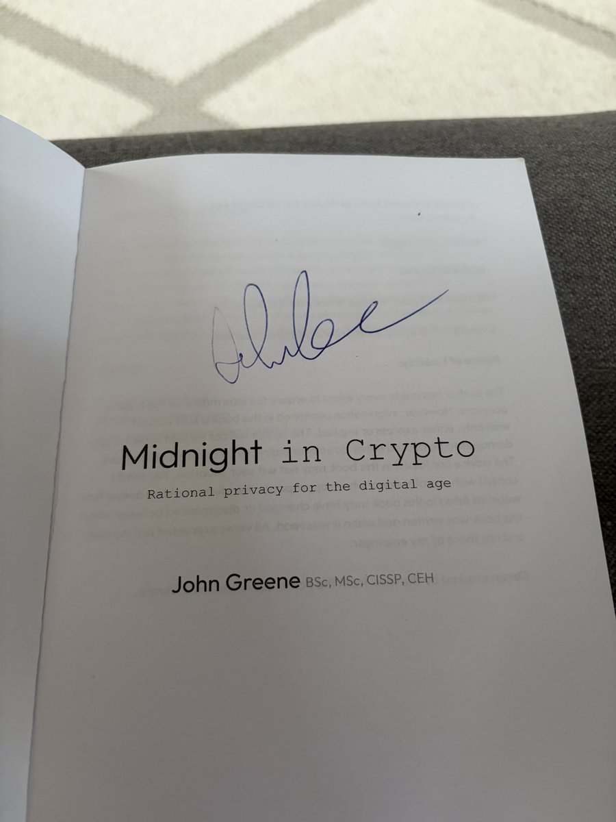 ganainmtech's tweet photo. Excited to read Midnight in Crypto by @CardanoBook 🙌

Was great to catch up IRL, thanks for the gift and for signing it too!🫡

Love learning about all the things going on in this industry while also doing my best for #Algorand too 💚 https://t.co/NGjMXyc2g3
