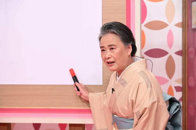 汐折れん tweet media