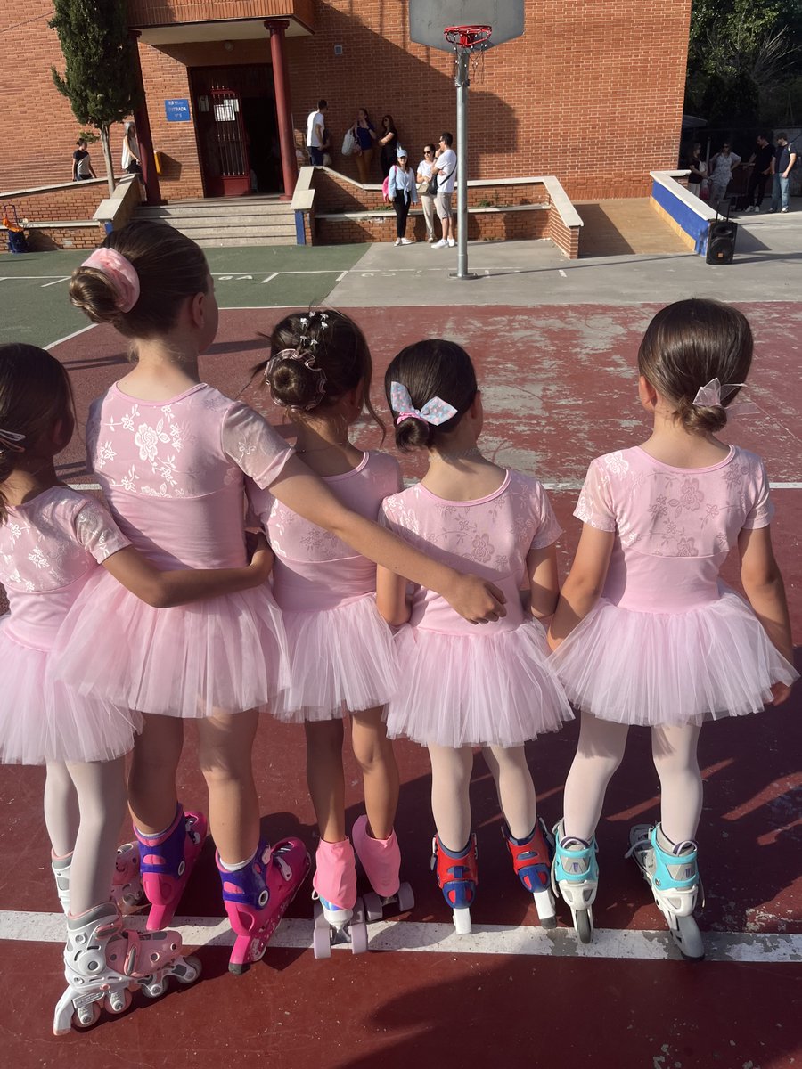 CDTRINITARIOSAL's tweet photo. Cierre del curso en la tarde de ayer para nuestros deportistas. Grandes momentos con grandes personitas.  ¡Hasta el próximo curso chic@s! https://t.co/DtWHYuDdWh
