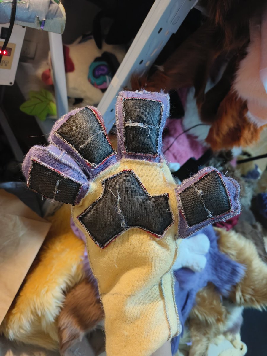 DoruEEE's tweet photo. 🐾🐾wip

#fursuit https://t.co/XDDP5l4vgW