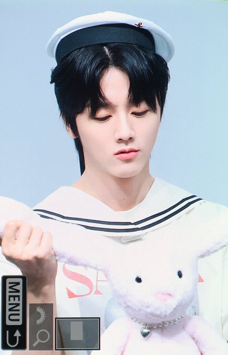 ShineB_1123's tweet photo. 260529 #SF9 #영빈 #YOUNGBIN #ヨンビン @SF9official 

겹다 https://t.co/x29fTxhEza
