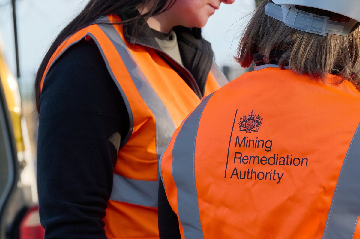 MiningRemAuth's tweet photo. UPDATE: As a precaution, the Local Resilience Partnership took the decision to ask residents to evacuate on nearby streets Langour and Nechtan Drive, meaning a total number of 97 homes have now been asked to evacuate. https://t.co/CjRt4EjROM