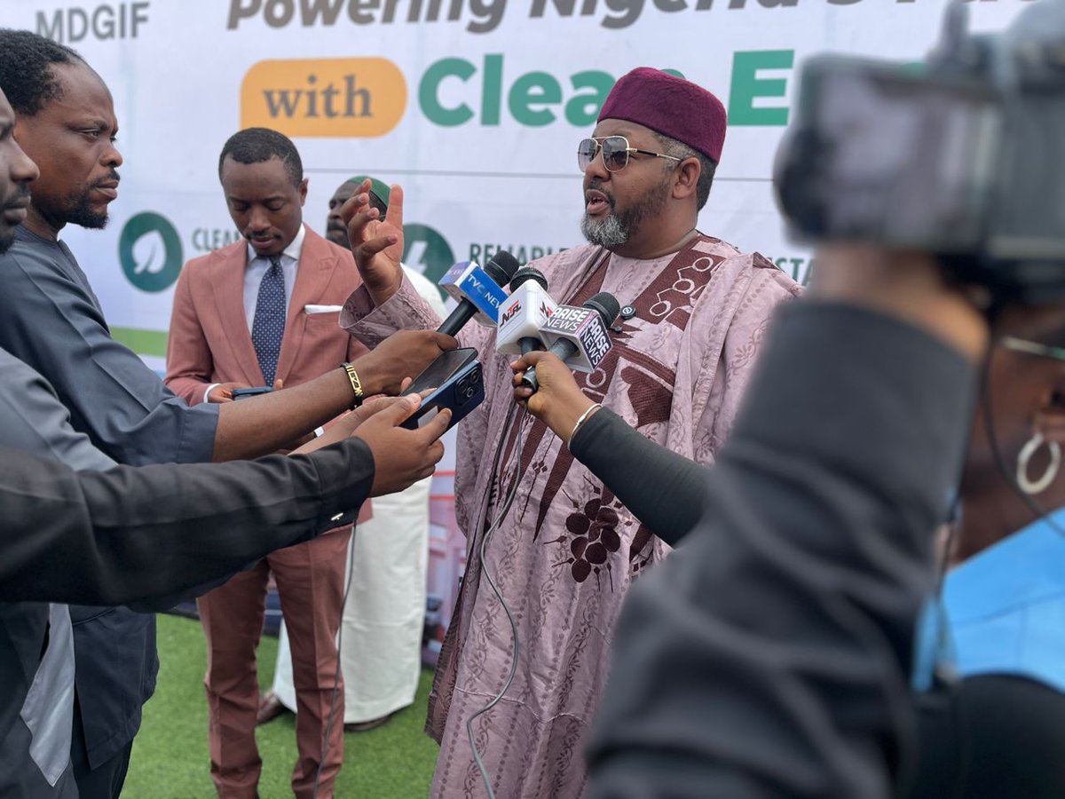 The Presidential Initiative on CNG & EV tweet media