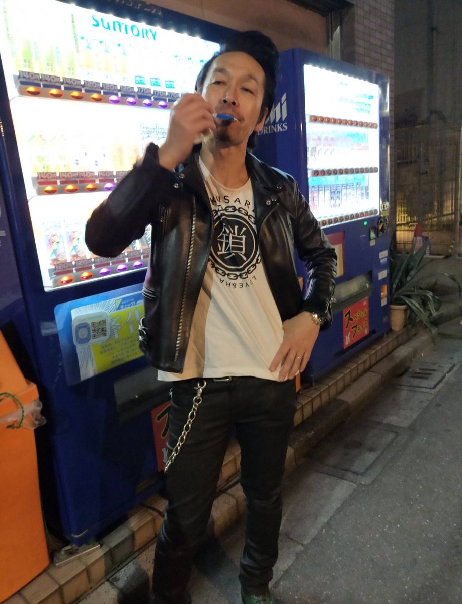 c_tokisaki0506's tweet photo. っつーわけですっかり忘れてた【今週のトキサキ】！！

🎸5/30(土)→Hi-BALL、CosmoDragoon No8@横浜7th AVENUE
🎸5/31(日)→ヨニングミ@新松戸FIREBIRD

お会いできるみなさま、どうぞよろしくお願いします！！ https://t.co/y0gqel5uqQ