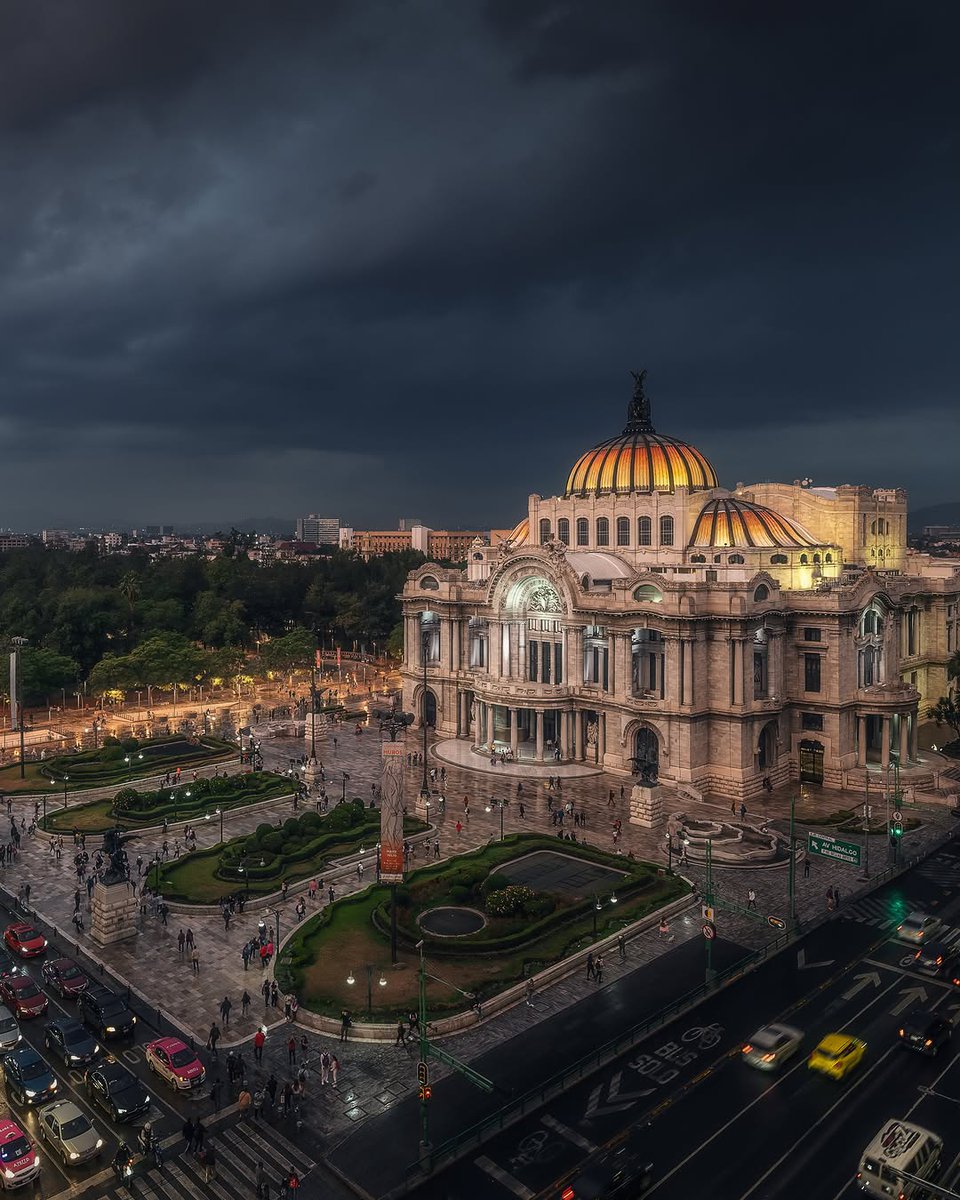 LatAmCulture's tweet photo. Palacio de Bellas Artes, Mexico City 🇲🇽 https://t.co/msK2J8goT8