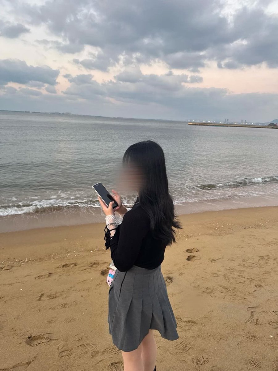 あかり tweet media