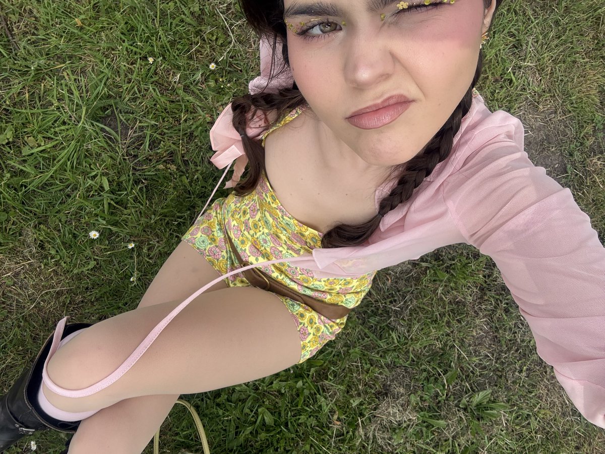 Hannah🪂 misses SKZ tweet media